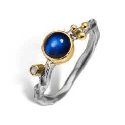 By Birdie – Grace Single Rainbow Moon ring i polert sølv med 14k gult gulls detaljer
