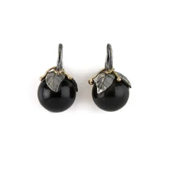 BY BIRDIE-sølv- sort rhodinert-anheng-Urban Leaf Drop med sort onyx 12 mm og gult gull