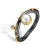 ByBirdie – Ring Louise Pearl – 14k gult gull og 925 sølv med ferskvannsperle og diamant