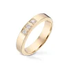 Diamonds by Frisenberg – Alliansering i gult gull 3 x 0,05 ct TW/SI – Kraftig ringskinne, håndlaget ved eget verksted