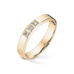 Diamonds by Frisenberg – Alliansering i gult gull med 3 x 0,03 ct TW/SI – Kraftig ringskinne, håndlaget ved eget verksted