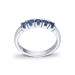 Diamonds by Frisenberg – Alliansering i hvitt gull med safirer- 5×0,10ct