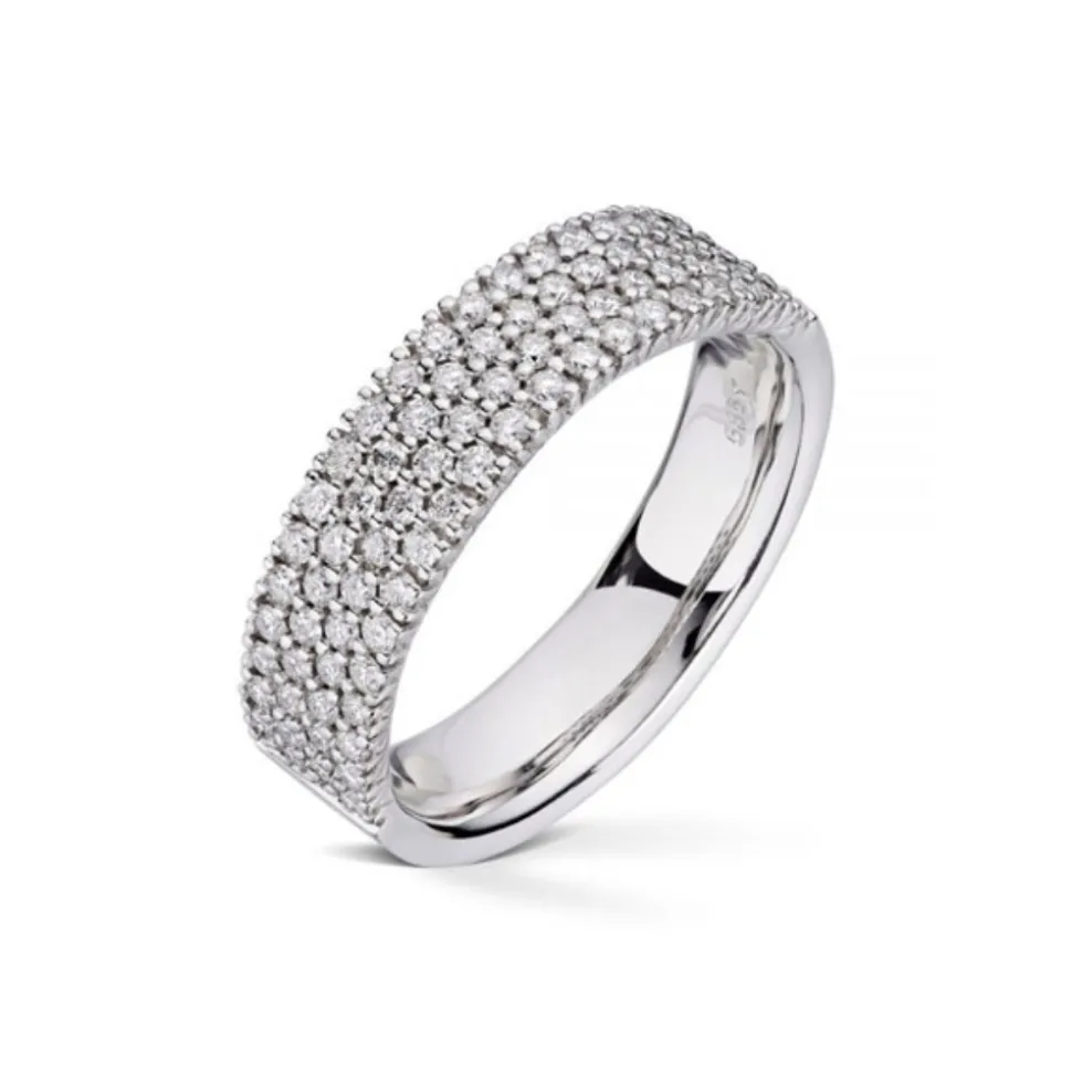 Diamonds by Frisenberg – Bred ring i hvitt gull med diamantdryss – Totalt 0,76 ct