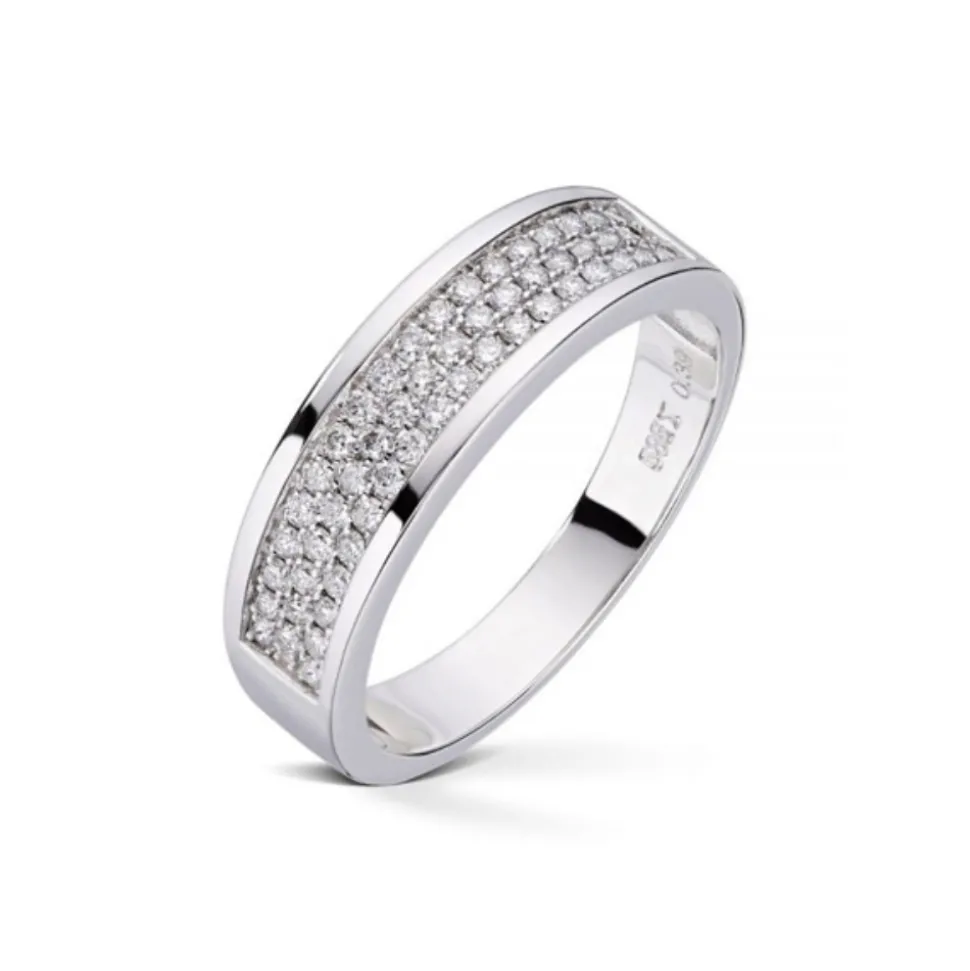 Diamonds by Frisenberg – Bred ring i hvitt gull med diamanter – Totalt 0,39 ct