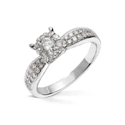 Diamonds by Frisenberg – Ring i hvitt gull med totalt 0,65 ct diamanter