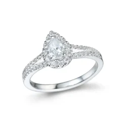 Diamonds by Frisenberg – Ring i hvitt gull og pearshape senterdiamant