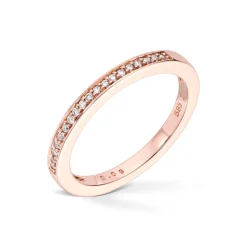 Diamonds by Frisenberg – Ring i rosegull med diamanter