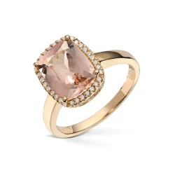 Diamonds by Frisenberg – Ring i gult gull med peach morganitt og 0,10 ct diamanter