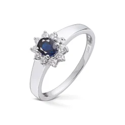 Diamonds by Frisenberg – Ring i hvitt gull – Safir med diamanter rundt – Totalt 0,15 ct