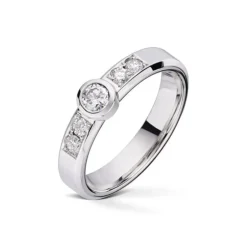 Diamonds by Frisenberg – Ring i hvitt gull med diamanter – Totalt 0,45 ct