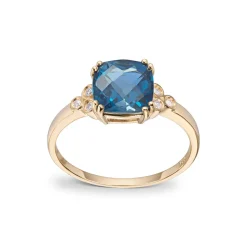 Diamonds by Frisenberg – Ring i gult gull med diamanter og London Blå topas