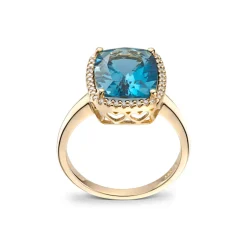 Diamonds by Frisenberg – Ring i gult gull med Londonblå topas og 0,13ct diamanter