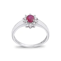 Diamonds by Frisenberg – Ring i hvitt gull – Rubin og diamanter rundt – Totalt 0,14 ct