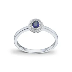 Diamonds by Frisenberg – Ring i hvitt gull med safir og 0,04 ct diamanter