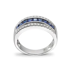 Diamonds by Frisenberg – Ring i hvitt gull med safir og 0,28 ct diamanter