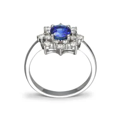 Diamonds by Frisenberg -Diamantring i hvitt gull med 6 mm safir og diamanter ialt 0,49 carat TW/SI1