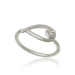 Dulong – Kharisma ring i sølv med diamant