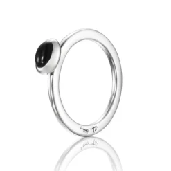 Efva Attling – Love Bead ring i sølv med sort onyx