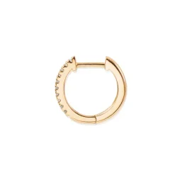 Efva Attling – Mini Hoop And Star – Ørepynt i gult gull med diamanter – NB Selges pr stk!
