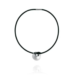 Georg Jensen – Möbius halssmykke i gummi med sølvanheng
