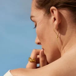 Georg Jensen – Mercy ørepynt i gult gull