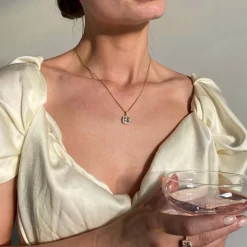 Glow by GullDia – Grace halssmykke i forgylt sølv med zirkonia, champagne