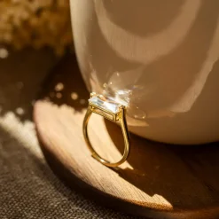 Glow by Gulldia – Kate ring i forgyldt sølv med zirkonia