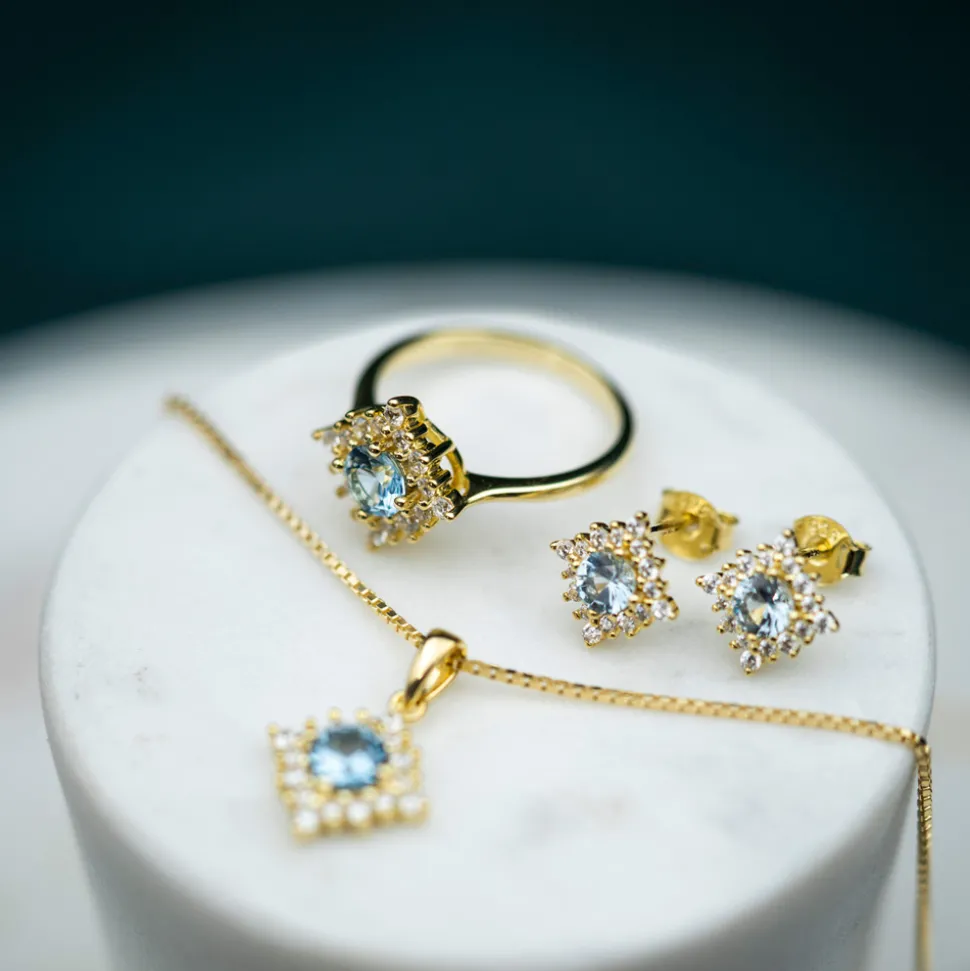 Glow by GullDia – Lily ring i forgylt sølv med zirkonia, blå