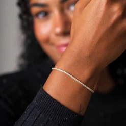 Glow by Gulldia – Lola armbånd i forgylt sølv med zirkonia
