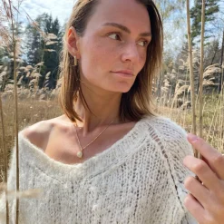 Glow by GullDia – Maud halssmykke i forgylt sølv