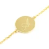 Gold by Frisenberg – Armlenke med bokstav i 14k gult gull – 13 mm plate, blank