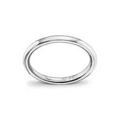 Gold by Frisenberg – Håndlaget slank ring i hvitt gull 2,0 mm