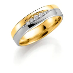 Gult/Hvitt gull ring – 5 mm bredde m/2x 0,01 ct HSI, 2x 0,02 ct HSI ct og 1 x 0,03 ct HSI diamanter.