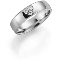 Hvitt gull ring – 5 mm bredde m/ 2x 0,04 ct H-VS og 1x 0,03 ct H-SI diamant