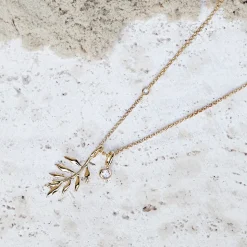 Julie Sandlau – Tree of Life anheng i 18k gult gull