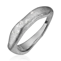 Lene Visholm – Ring i Hvitt Gull Med Diamanter