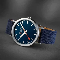 Mondaine – Classic stål / Blå 40 mm