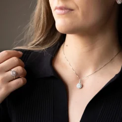 NC Christophersen – Anheng i hvitt gull med diamanter