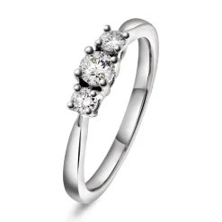 NC Christophersen – Ring i hvitt gull med diamanter
