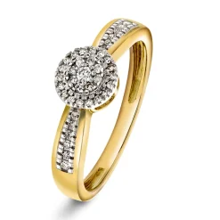 NC Christophersen – Ring i gult gull med diamanter