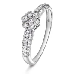 NC Christophersen – Ring i hvitt gull med diamanter