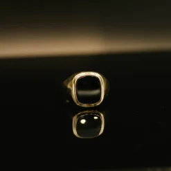 NC Christophersen – Ring i gult gull – Onyx