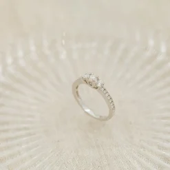 NC Christophersen – Ring i hvitt gull med diamanter