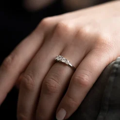 NC Christophersen – Ring i hvitt gull med diamanter