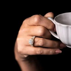 NC Christophersen – Ring i gult gull med diamanter