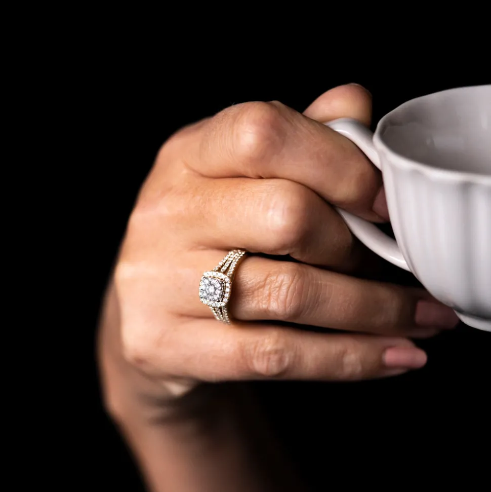 NC Christophersen – Ring i gult gull med diamanter