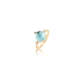 Noën – Stellini ring i matt gult gull med diamanter og stor sveitsisk blå topaz