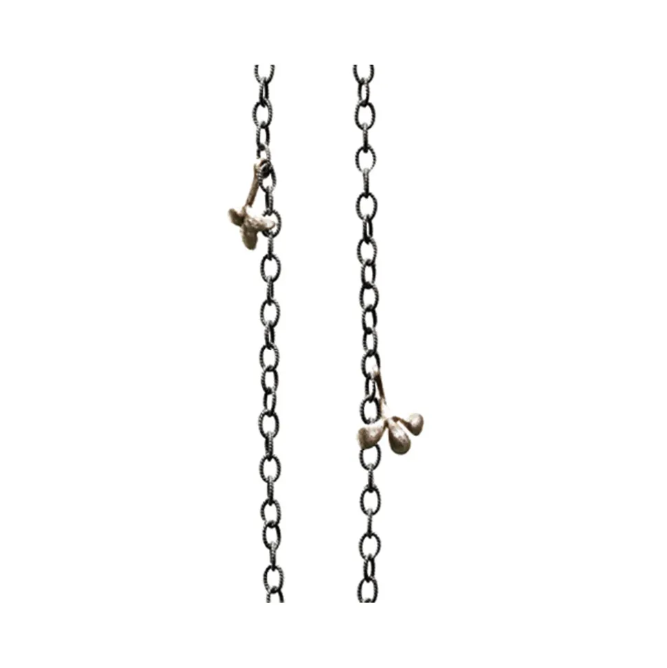 OLE LYNGGAARD COPENHAGEN – Lotus twisted ankerlenke i oksidert sølv – 90 cm
