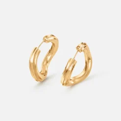 OLE LYNGGAARD COPENHAGEN – Under the Sea creoler i 18k gult gull – Store