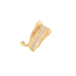 OLE LYNGGAARD COPENHAGEN – Leaves medium ring i gult gull med 0,28 ct diamanter
